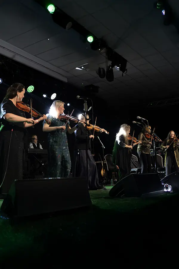 Transatlantic Women: Mairéad Ní Mhaonaigh, Sharon Shannon, Katherine Priddy, Kai Kater, Aishling Jarvis, Caoimhe Hopkins, Edwina Guckian
